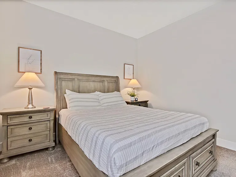 2023 E Oakcrest Dr — Photo 35