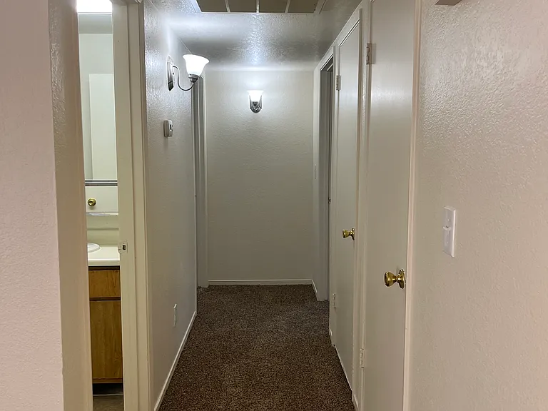 WESTMARC APARTMENT HOMES — Photo 20