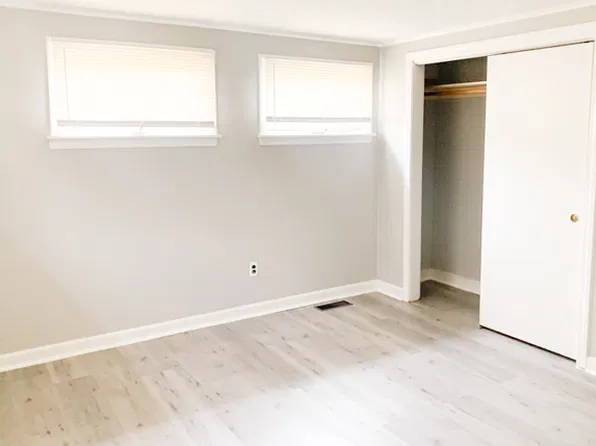 24 Silver St #2, Greenfield, MA 01301