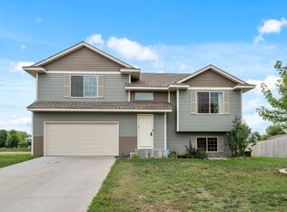 17575 311th St, Shafer, MN 55074