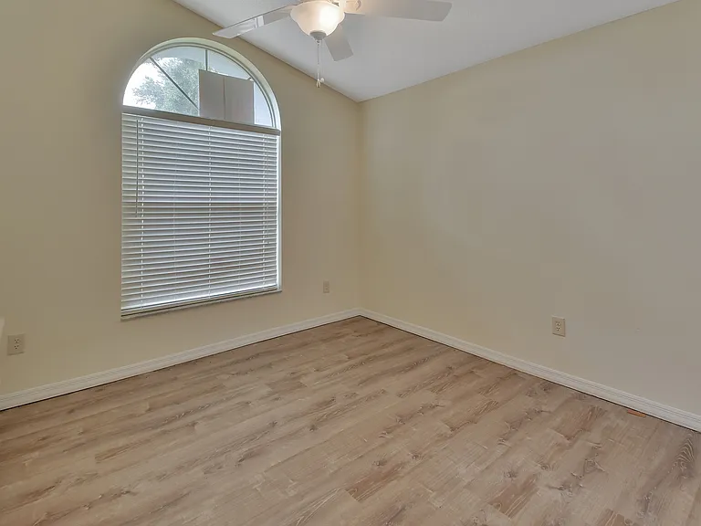 1110 Plover Pl — Photo 15