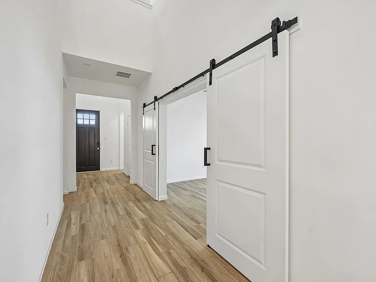 7818 Palm Glade Dr — Photo 10