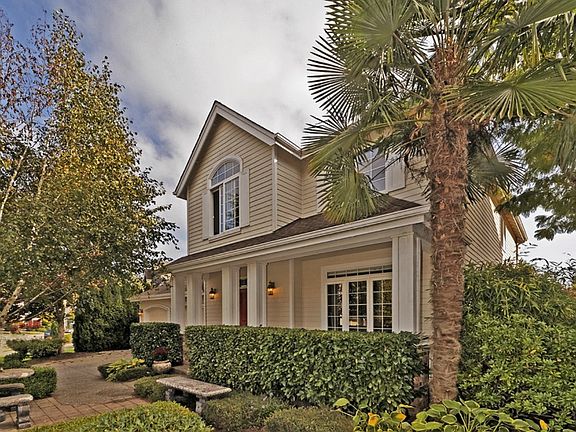 2nd image of 20533 NE 31st St