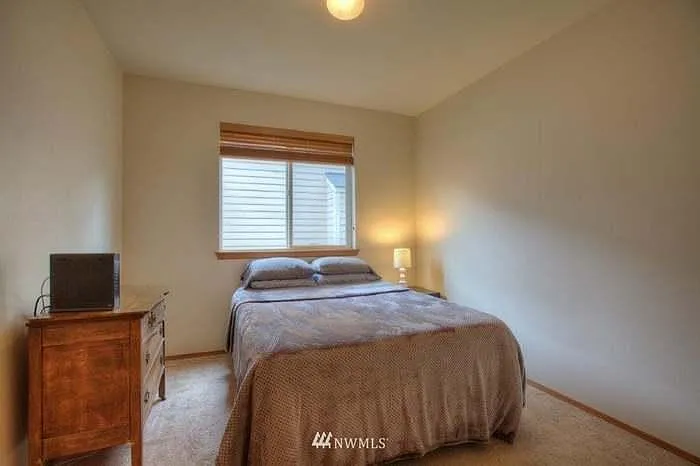 2508 Blaine Ave NE — Photo 13