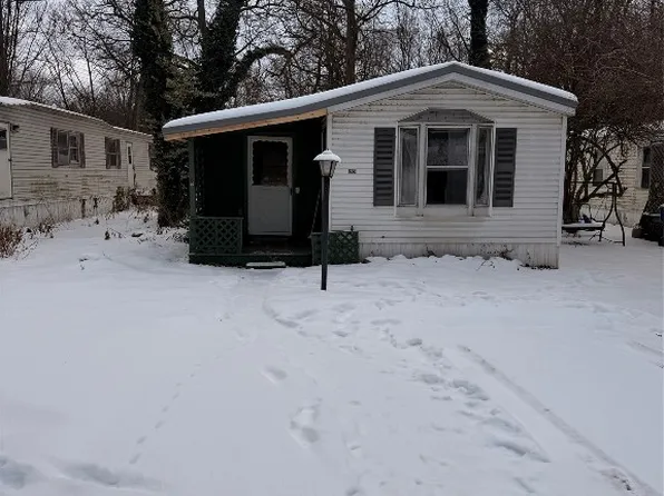 1837 Kay Gie Way, Erie, PA 16510