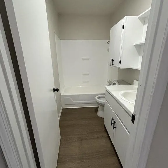 702 Washington St #6 — Photo 5