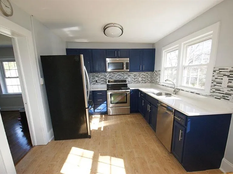 121 Connecticut Ave — Photo 13