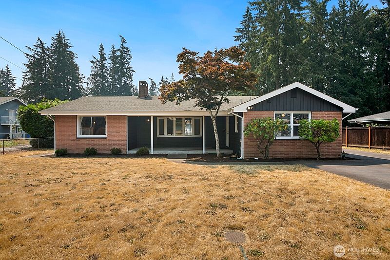 2nd image of 15441 SE 144th Place