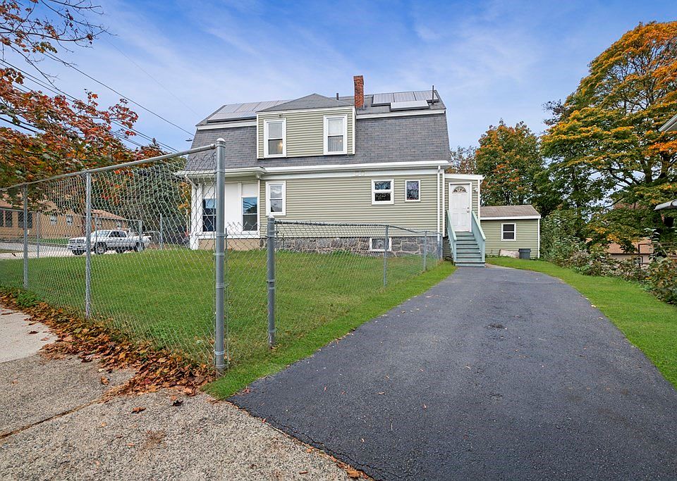 10 Holyoke St, Lynn, MA 01905 Zillow