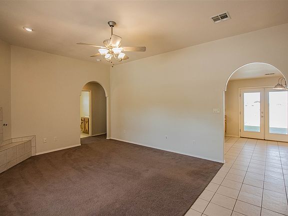 3rd image of 3329 Sequoia Ave