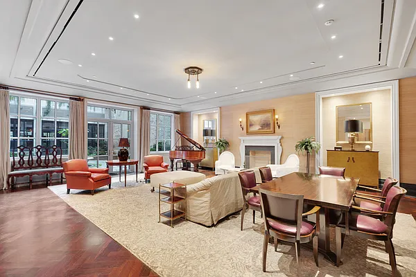 Sold by Compass | media 17
