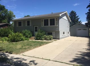 918 N Congress St, Aberdeen, SD 57401