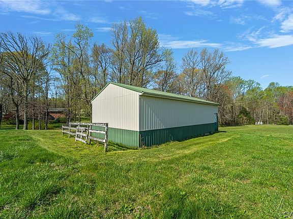3rd image of 17346 Jericho Dr