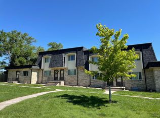 107 Lynn Ln #10, Newton, KS 67114