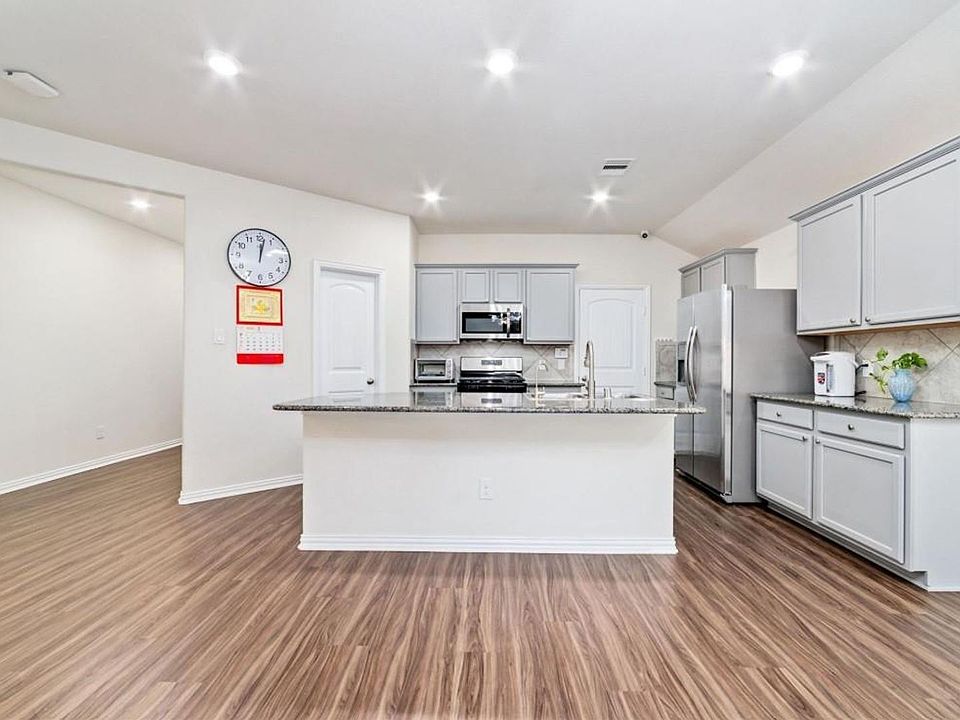 1st image of 3623 Dancing Daisy Ln