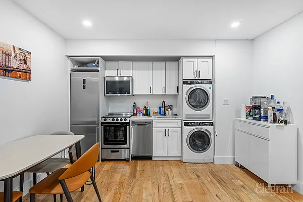 Rented by Elegran | media 12