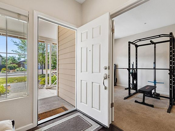 3rd image of 312 Pepperwood Drive