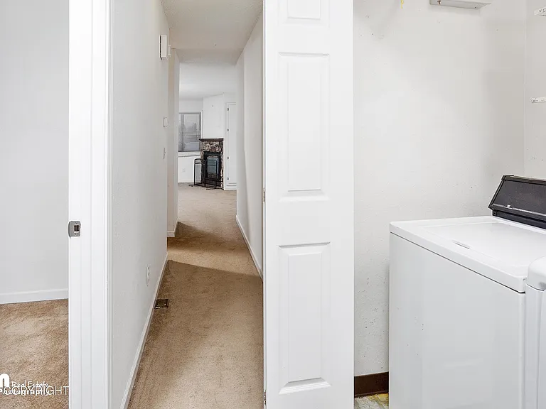 3855 Randolph St — Photo 13