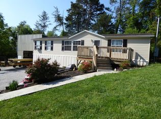 105 4th St, Corryton, TN 37721