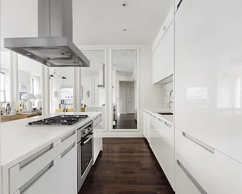 Sold by Compass | media 5