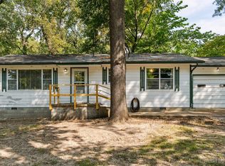 1425 Wood St, Grove, OK 74344