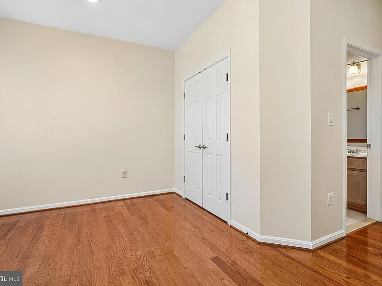 9059 Galvin Ln — Photo 30