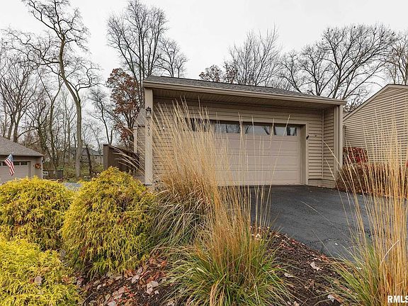 2nd image of 473 44th Avenue Ct