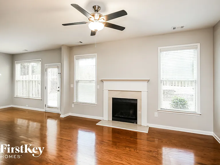 3360 Archgate Ct — Photo 4