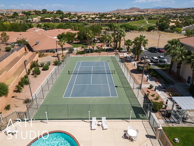 555 Highland Dr #209 — Photo 15