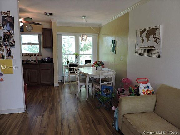 3rd image of 1301 N 12th Ct APT 7B
