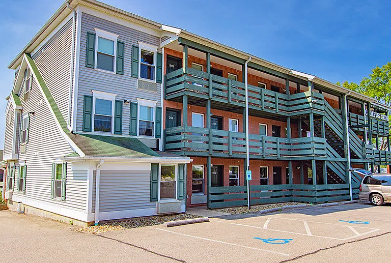 Campus Side Apartments — Photo 17