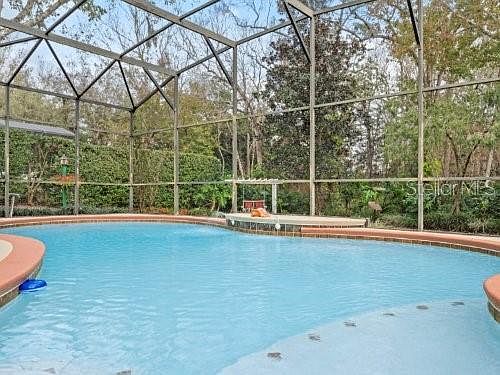 4th image of 656 Bluebird Ct