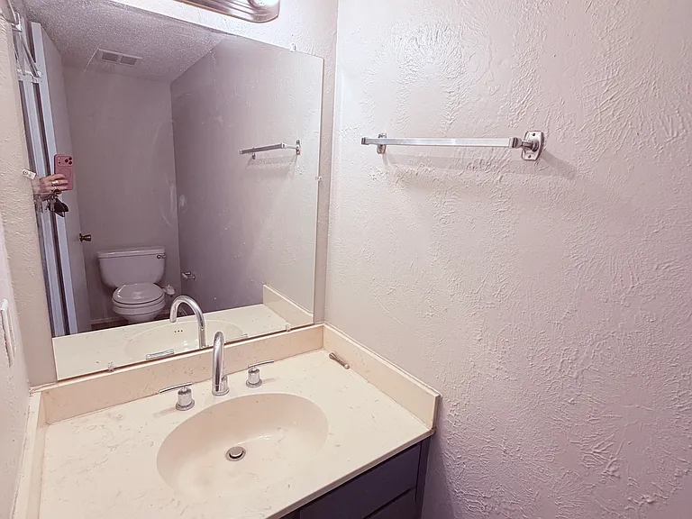 9611 Blue Creek Ln — Photo 17