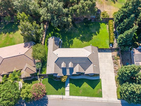 2nd image of 9907 Country Oak Ct