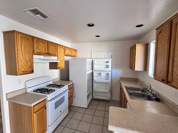 3rd image of 6121 N Old McDonald Dr #A