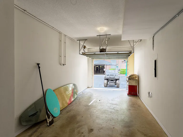 260 NE 3rd St #4-D — Photo 61