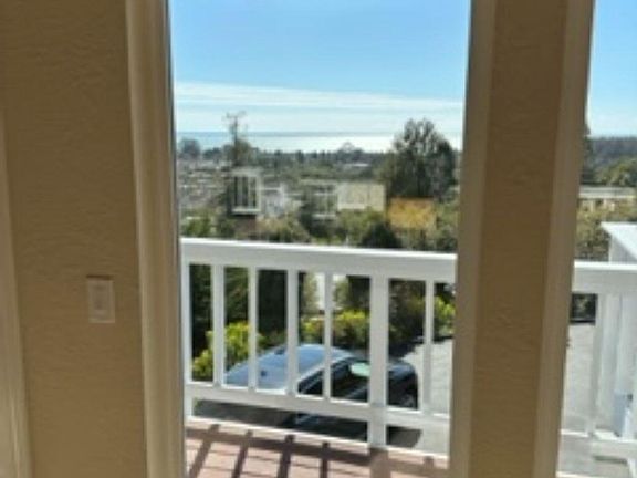 4th image of 185 Lynette Dr