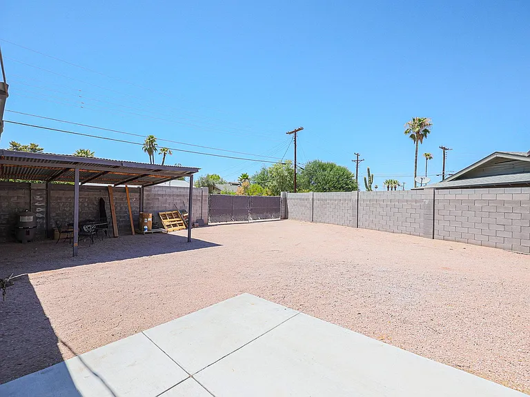2318 N 84th Pl — Photo 44