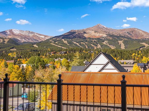 4th image of 203 N Ridge St #B