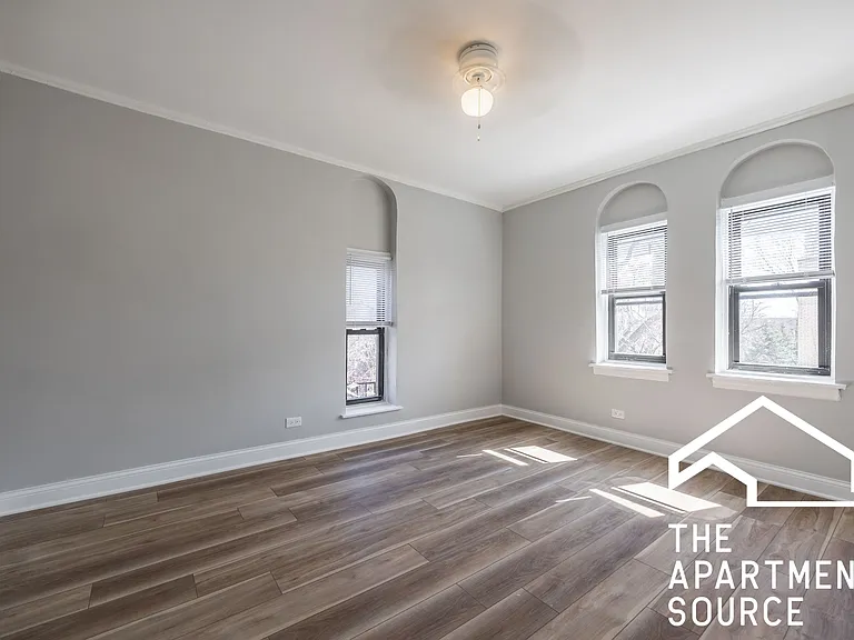 6148 N Francisco Ave — Photo 10