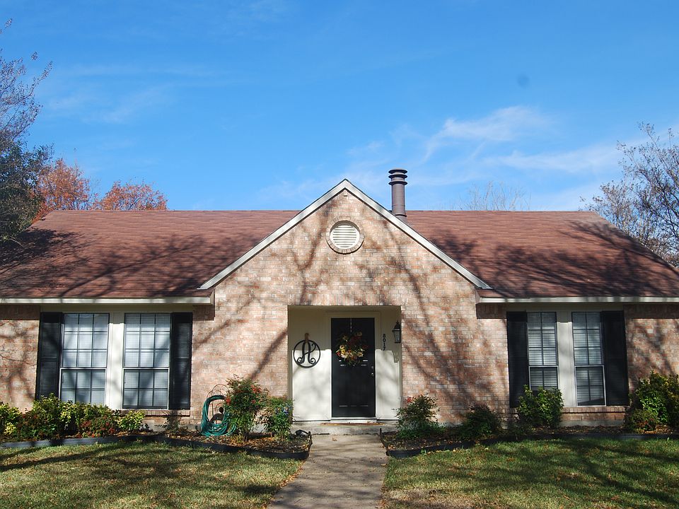 1st image of 8017 Chesham Dr