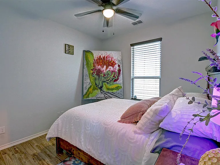 1409 Ellis Ln — Photo 21
