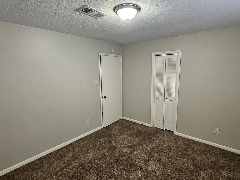 1404 Cactus St — Photo 17