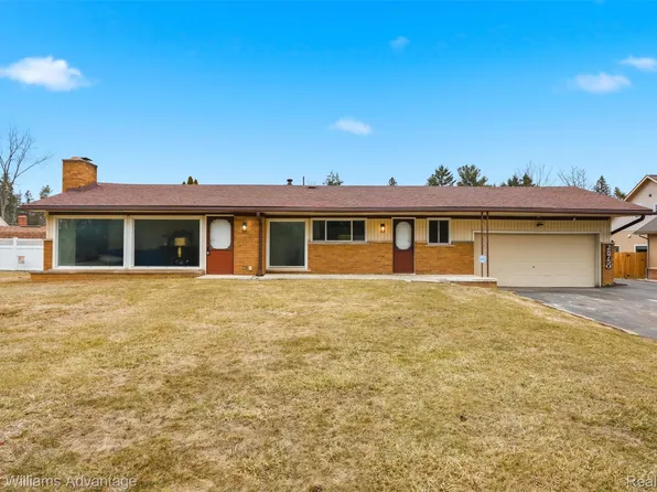 28750 W Nine Mile Rd, Farmington Hills, MI 48336