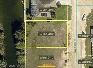 18 SW 13th Pl, Cape Coral, FL 33991