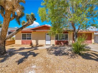 7446 Borrego Trl, Yucca Valley, CA 92284