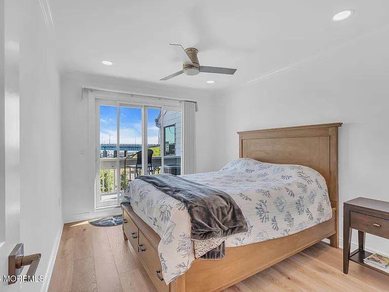 118 Ashley Ave — Photo 13