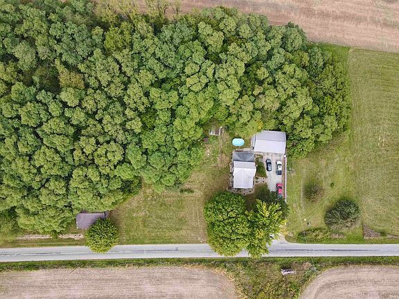 3rd image of 6885 E County Road 325 S
