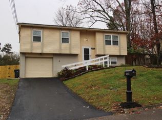 4222 Abercorn Rd, Knoxville, TN 37921