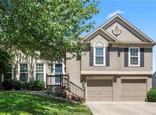15868 W 157th Ter, Olathe, KS 66062